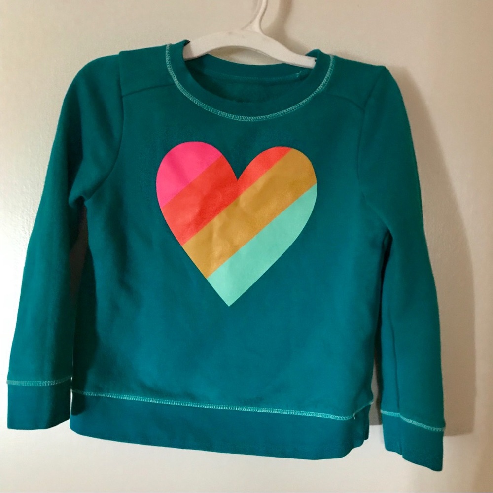 Cat & Jack heart sweatshirt 4T 💖🧡💛💚